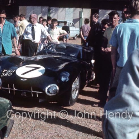 Pesage le l'Aston Martin ors des essais des 24 heures 1960
© John hendy